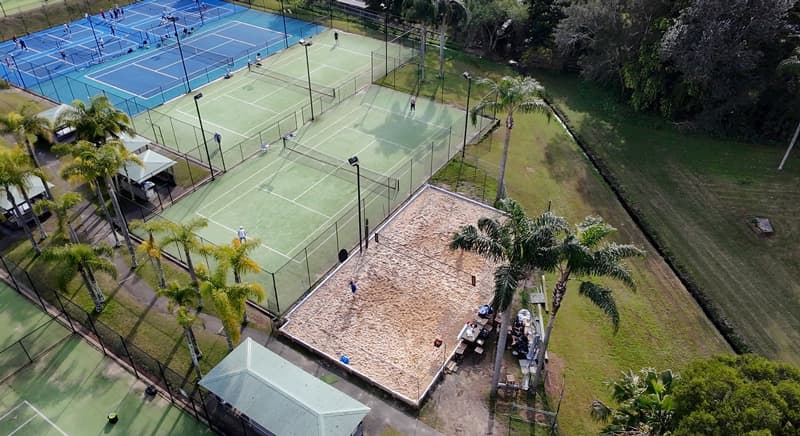 Della Casa Beach Tennis